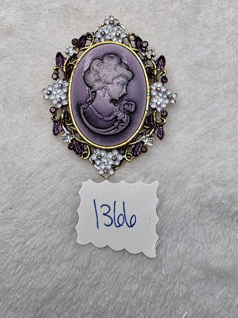 Vintage-Style Purple Cameo Floral Brooch
